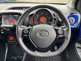 Toyota Aygo VVT-I X-CLUSIV X-SHIFT 20