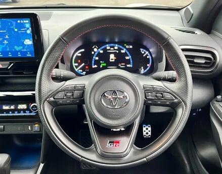 Toyota Yaris Cross GR SPORT 20