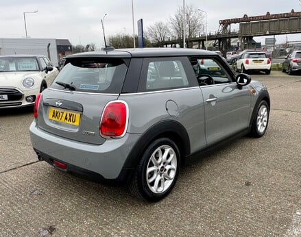 Mini Hatch COOPER 8