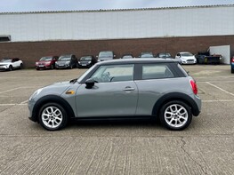 Mini Hatch COOPER 11