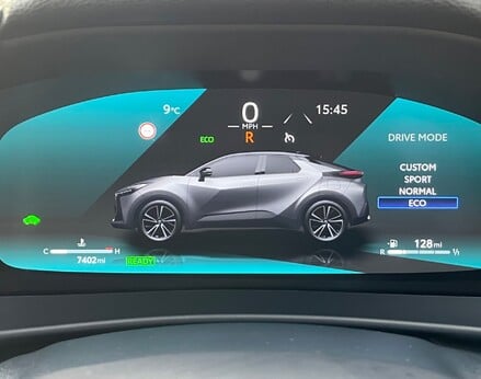 Toyota C-HR DESIGN 22