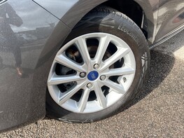 Ford Fiesta TITANIUM MHEV 3