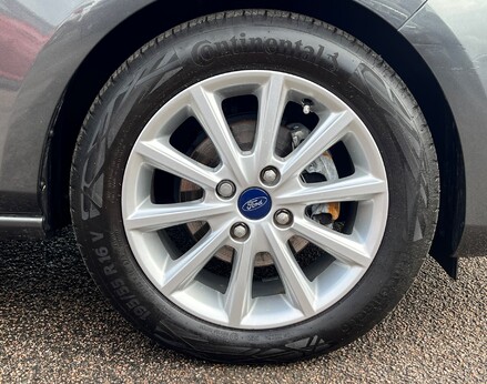 Ford Fiesta TITANIUM MHEV 16
