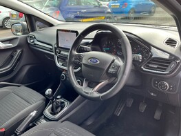 Ford Fiesta TITANIUM MHEV 18