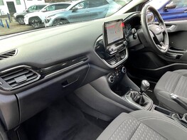 Ford Fiesta TITANIUM MHEV 17