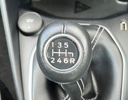 Ford Fiesta TITANIUM MHEV 49