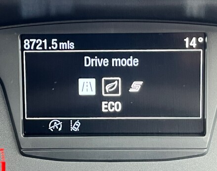 Ford Fiesta TITANIUM MHEV 32