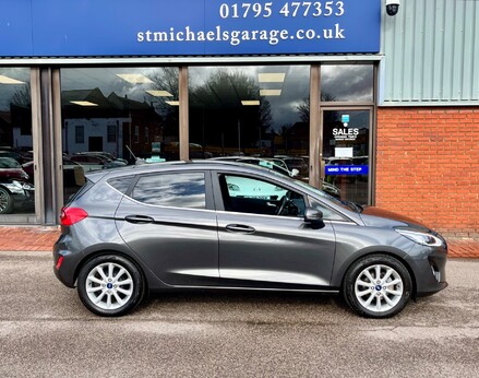 Ford Fiesta TITANIUM MHEV 10