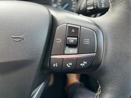 Ford Fiesta TITANIUM MHEV 53