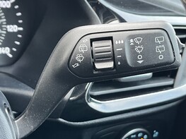 Ford Fiesta TITANIUM MHEV 55