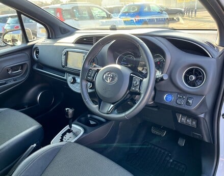 Toyota Yaris VVT-I EXCEL 18