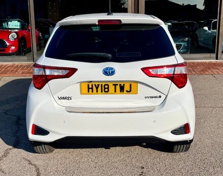 Toyota Yaris VVT-I EXCEL 6