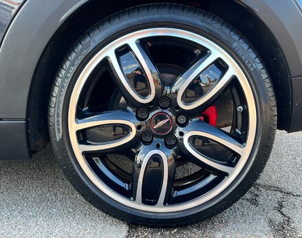 Mini Convertible JOHN COOPER WORKS 18