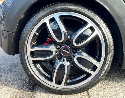 Mini Convertible JOHN COOPER WORKS 19
