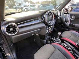 Mini Convertible JOHN COOPER WORKS 21