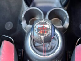 Mini Convertible JOHN COOPER WORKS 52