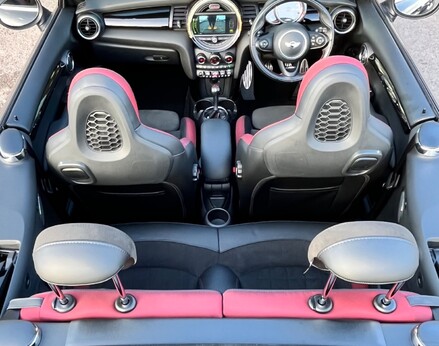Mini Convertible JOHN COOPER WORKS 6