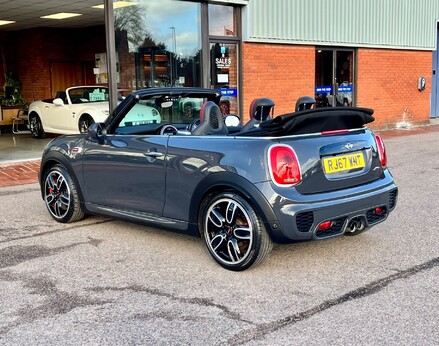 Mini Convertible JOHN COOPER WORKS 11