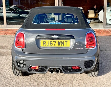 Mini Convertible JOHN COOPER WORKS 63