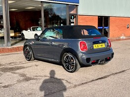Mini Convertible JOHN COOPER WORKS 10