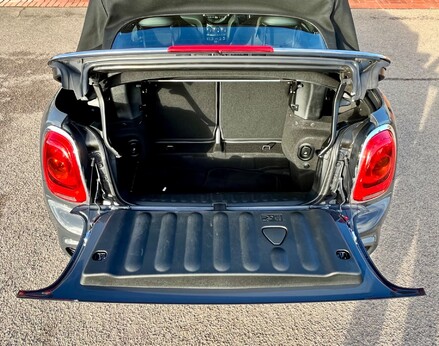 Mini Convertible JOHN COOPER WORKS 67