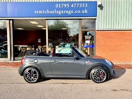 Mini Convertible JOHN COOPER WORKS 12