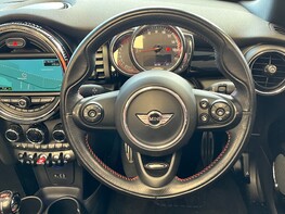 Mini Convertible JOHN COOPER WORKS 24
