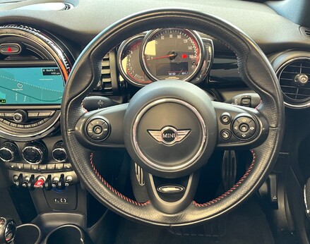 Mini Convertible JOHN COOPER WORKS 24
