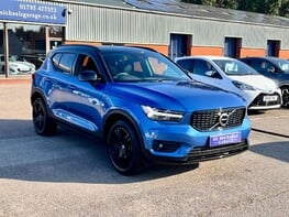 Volvo XC40 D3 R-DESIGN 4