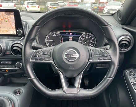 Nissan Juke DIG-T N-CONNECTA 19