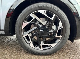 Kia Sportage GT-LINE ISG MHEV 16