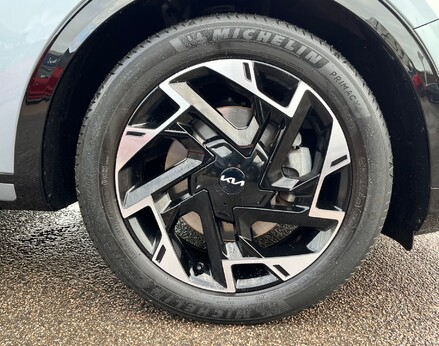 Kia Sportage GT-LINE ISG MHEV 16