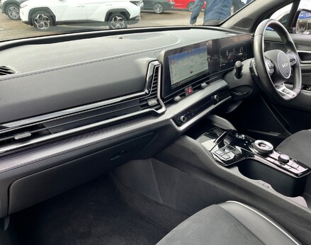 Kia Sportage GT-LINE ISG MHEV 17