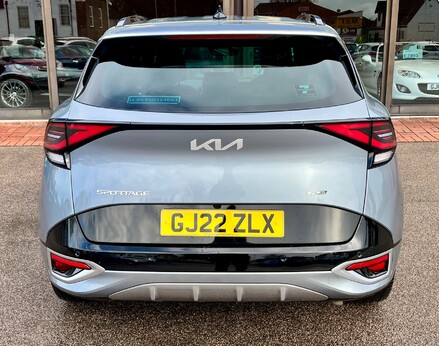 Kia Sportage GT-LINE ISG MHEV 6