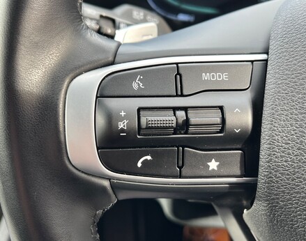 Kia Sportage GT-LINE ISG MHEV 52
