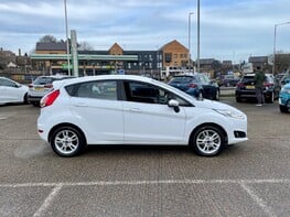 Ford Fiesta ZETEC 10