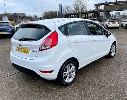 Ford Fiesta ZETEC 8