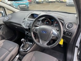 Ford Fiesta ZETEC 17