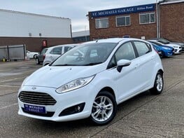 Ford Fiesta ZETEC 1