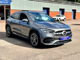 Mercedes-Benz GLA Class GLA 200 AMG LINE EXECUTIVE 4