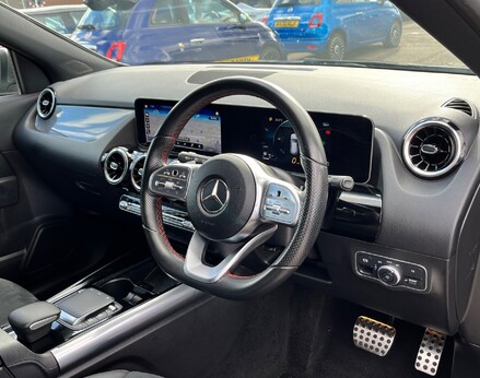 Mercedes-Benz GLA Class GLA 200 AMG LINE EXECUTIVE 18