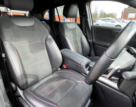 Mercedes-Benz GLA Class GLA 200 AMG LINE EXECUTIVE 58