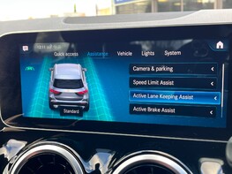 Mercedes-Benz GLA Class GLA 200 AMG LINE EXECUTIVE 32