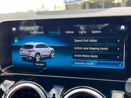 Mercedes-Benz GLA Class GLA 200 AMG LINE EXECUTIVE 34