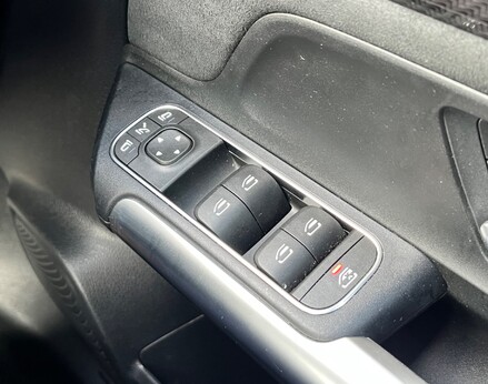 Mercedes-Benz GLA Class GLA 200 AMG LINE EXECUTIVE 57