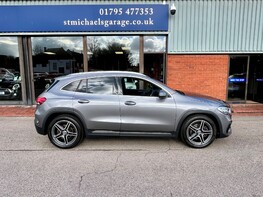 Mercedes-Benz GLA Class GLA 200 AMG LINE EXECUTIVE 10