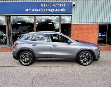 Mercedes-Benz GLA Class GLA 200 AMG LINE EXECUTIVE 10