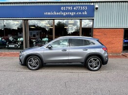 Mercedes-Benz GLA Class GLA 200 AMG LINE EXECUTIVE 11