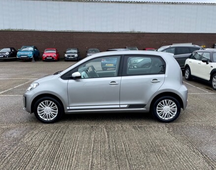 Volkswagen Up MOVE UP 11