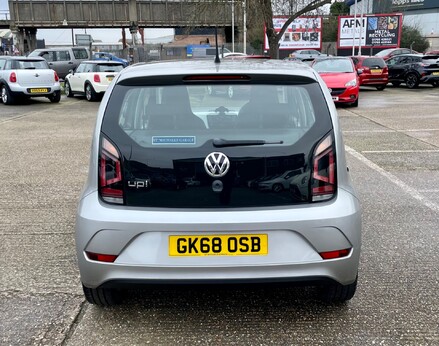 Volkswagen Up MOVE UP 6
